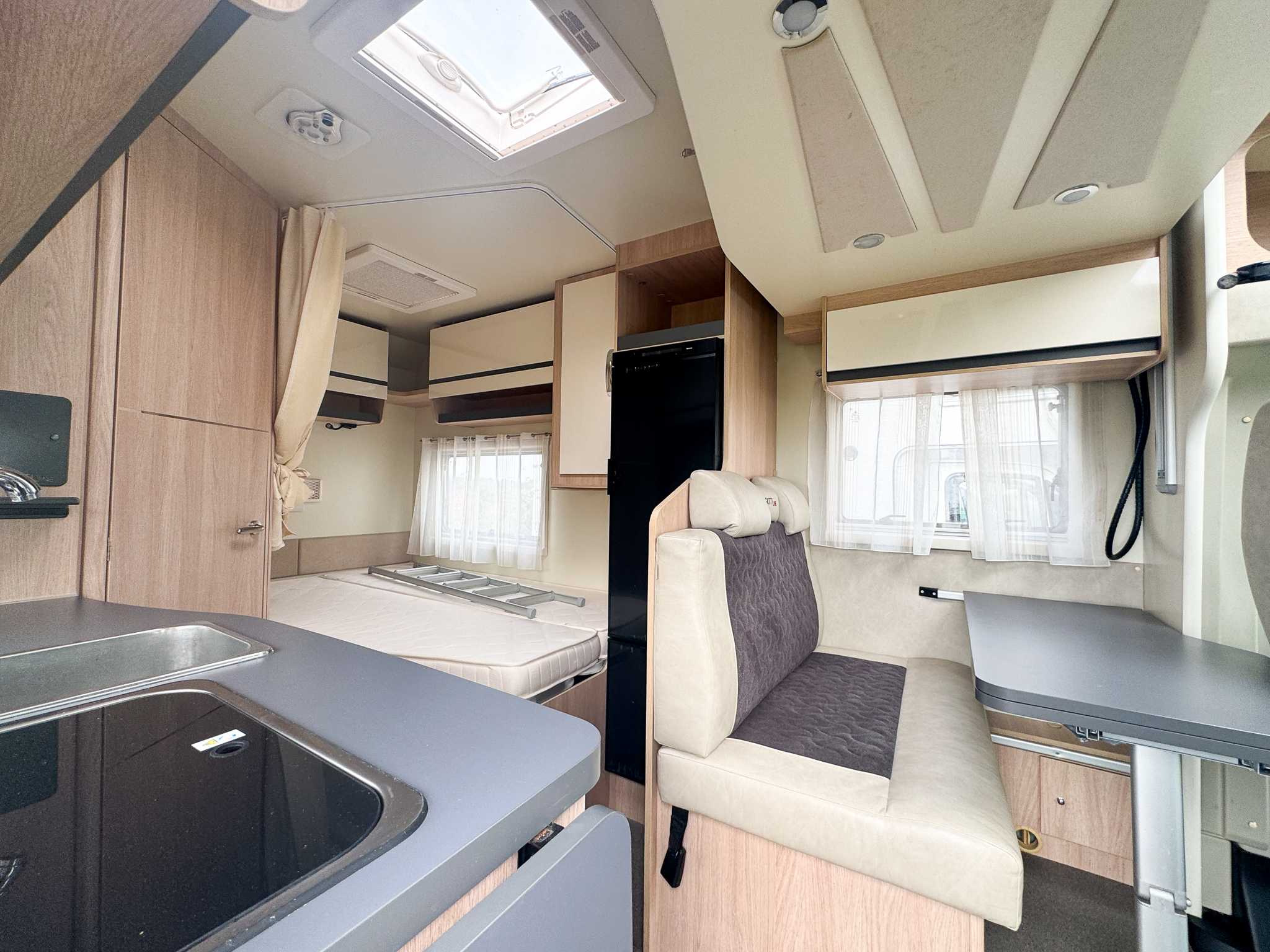 Camper Semi-integrale GIOTTILINE SIENA 330 - immagine 11