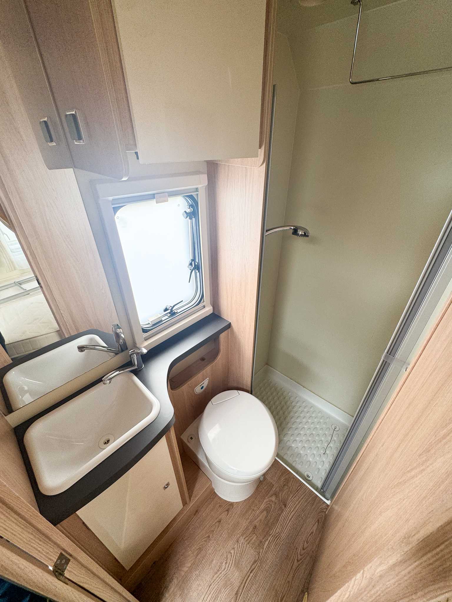 Camper Semi-integrale GIOTTILINE SIENA 330 - immagine 20