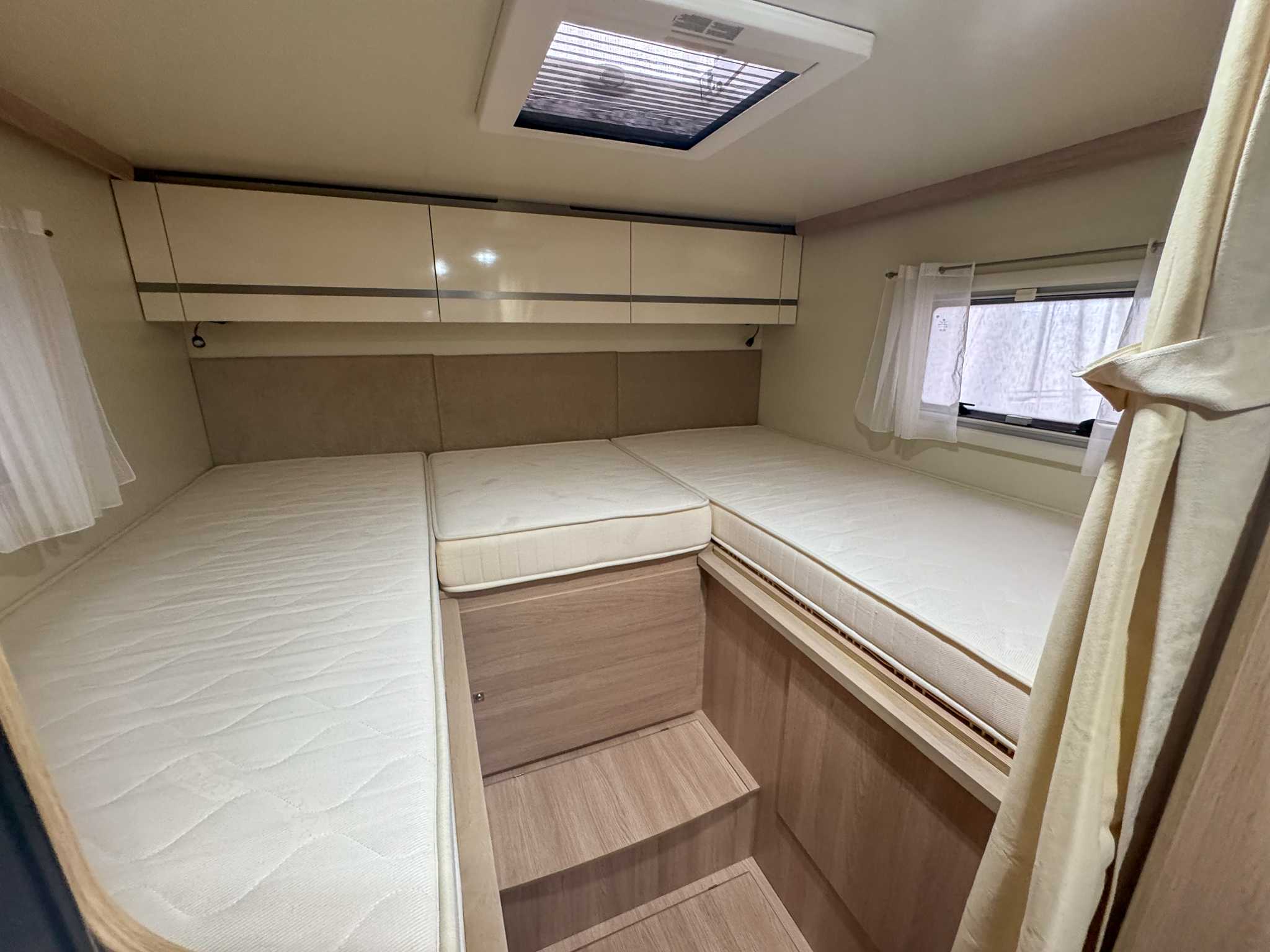 Camper Semi-integrale GIOTTILINE SIENA 385 - immagine 11